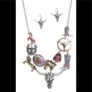 Horse charm necklace. Southwest country fashion